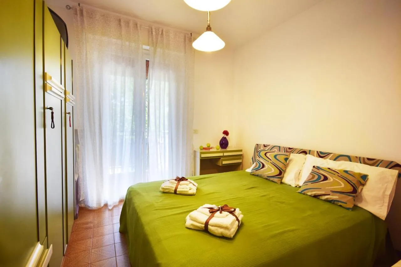 Appartamento Viale Pedonale A Due Passi Dal Mare 贝拉里亚-伊贾马里纳 意大利